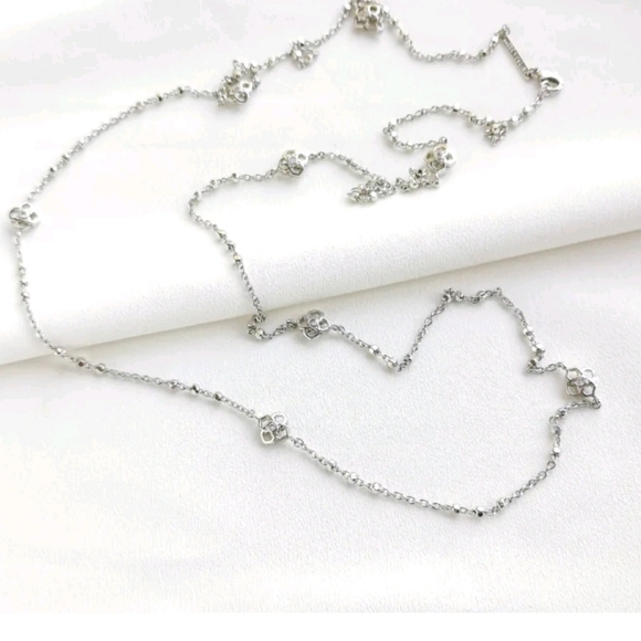 Kendra Scott Silver Pavé Medallion 36" Station Necklace and Charm New with Bag - Picture 3 of 7